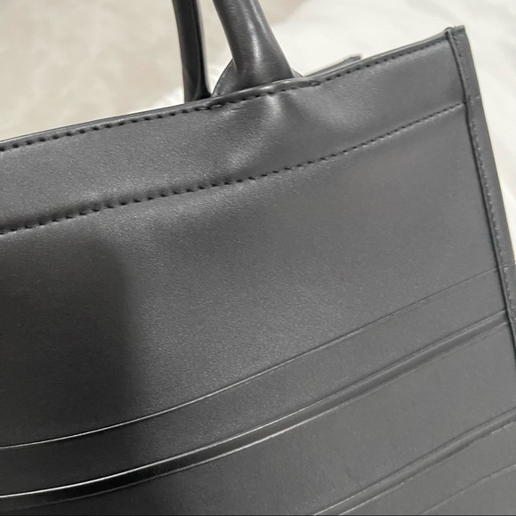 Christian Dior Leather Book Tote - Medium - Picture 11 of 16